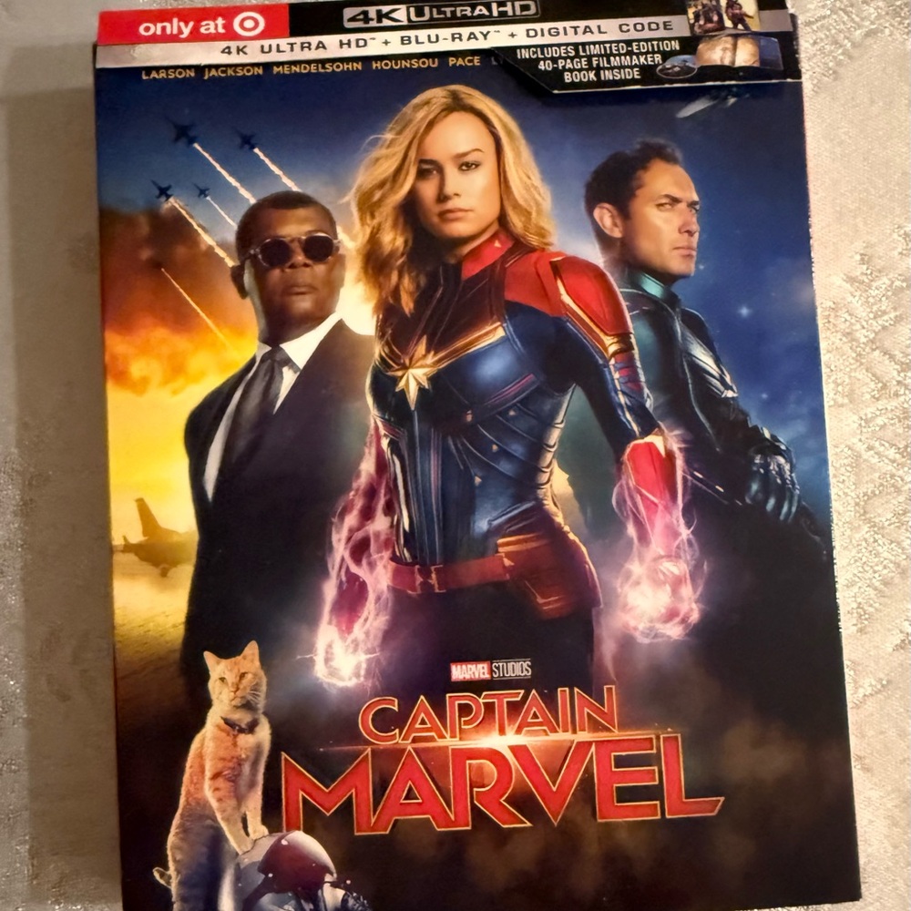 Captain Marvel 4K Ultra HD + Blu-ray